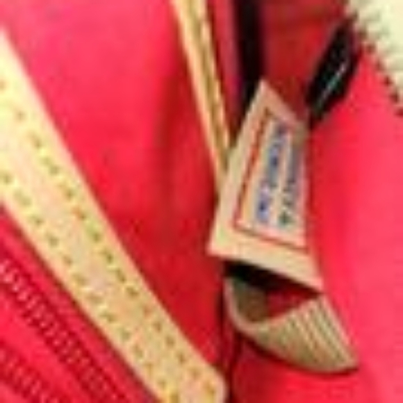 Dooney and Bourke Chevron leather bag - Picture 6 of 16